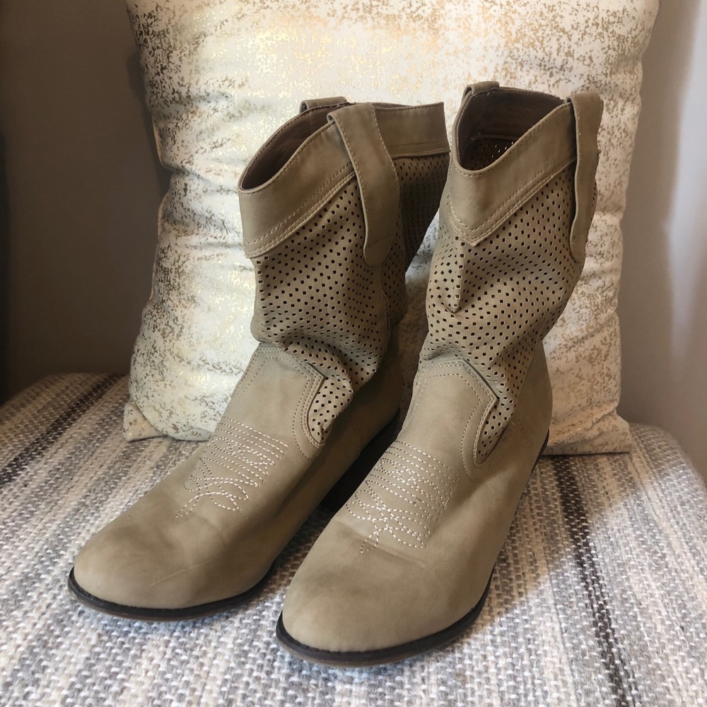 Tan cowboy boots